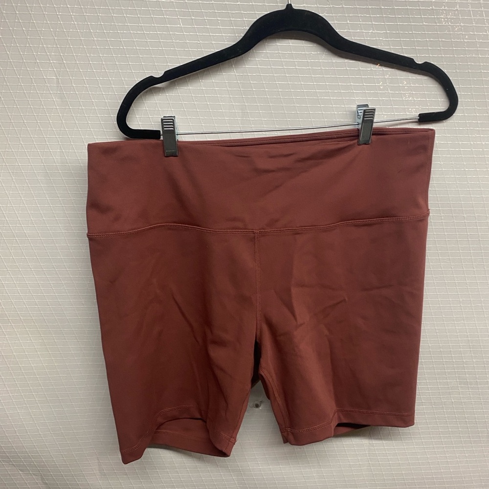 Lot of 2 Yogalicious Women's Bike Shorts in Rust and Black